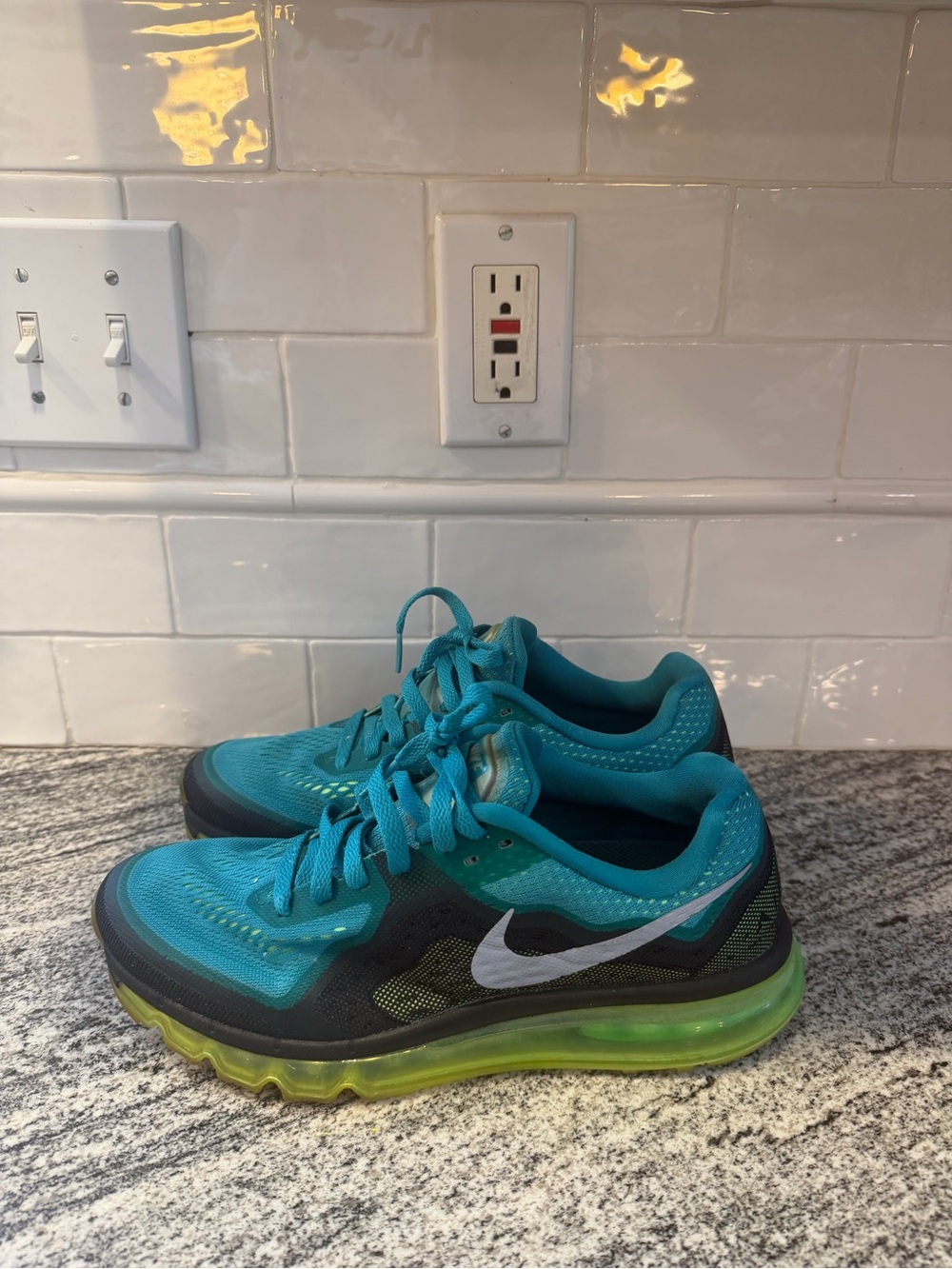 Women’s Nike Air Max Teal Flash Lime 621078-302 Size 9 - Picture 3 of 10